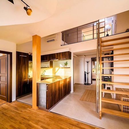 Rooftop Triplex Apartment In Centre Hradec Králové Exterior foto
