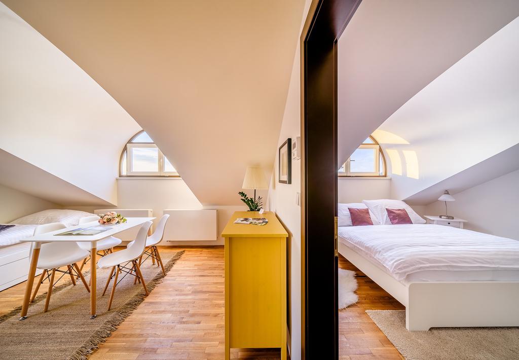 Rooftop Triplex Apartment In Centre Hradec Králové Exterior foto